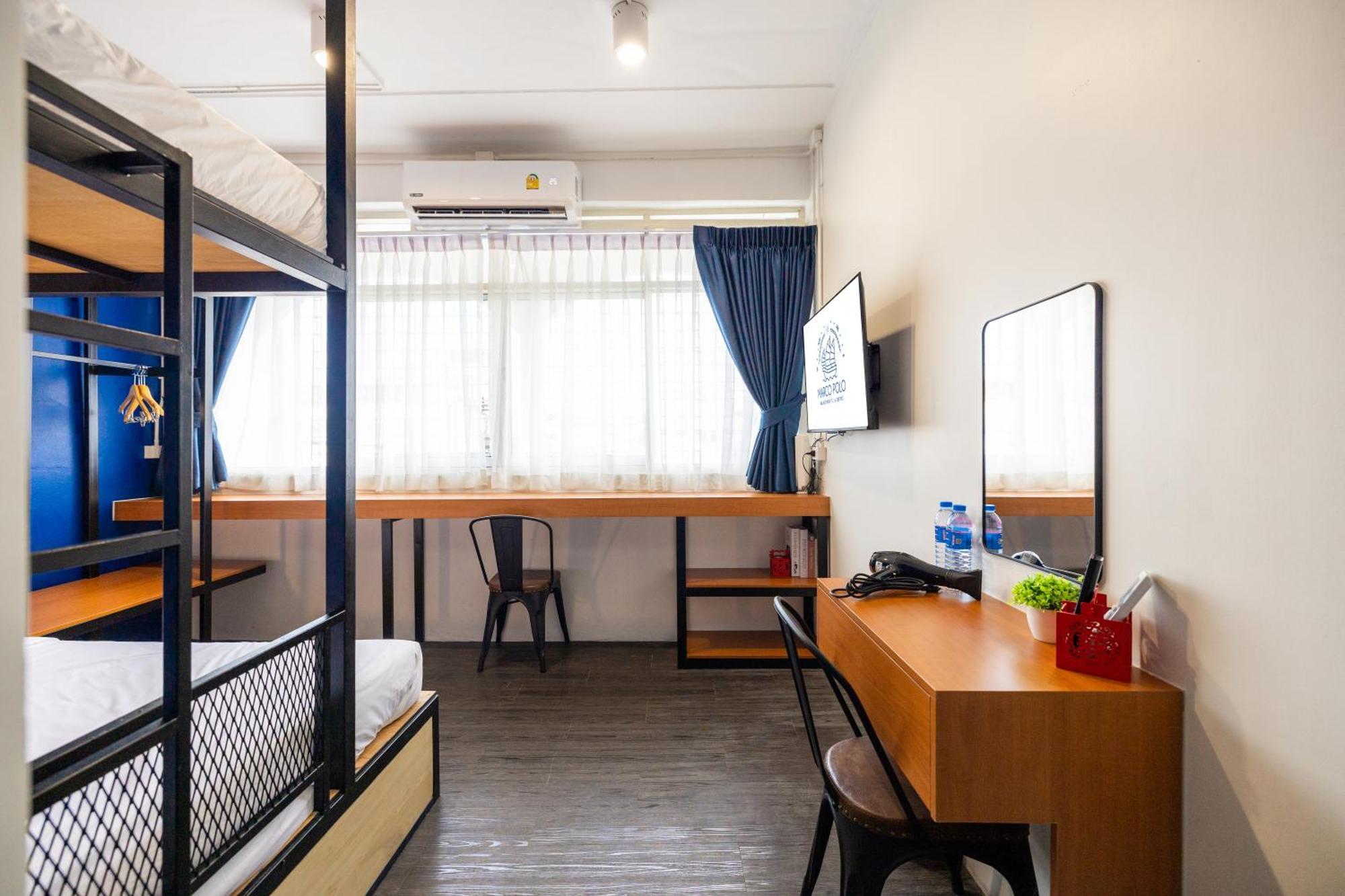 Marco Polo Poshtel & Bistro Asrama *