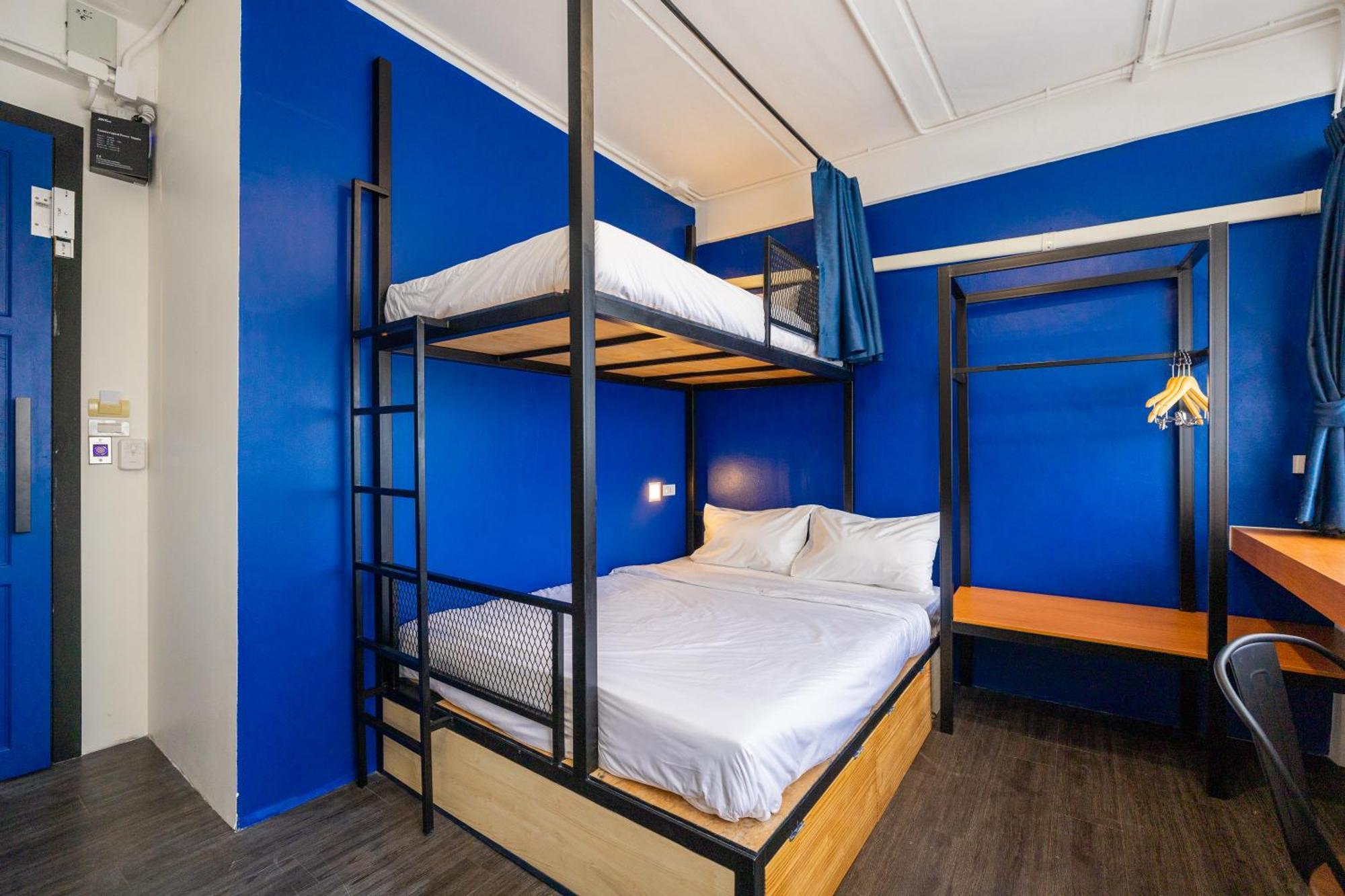 Asrama Marco Polo Poshtel & Bistro *